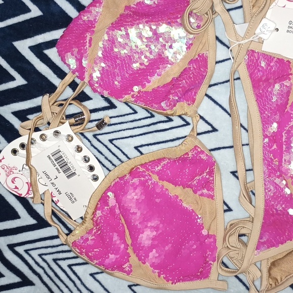 Beach Bunny NWT Ray Of Light LG Top MD Skimpy Bottom - Picture 3 of 12